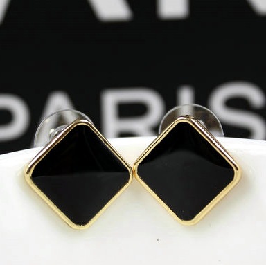 Fashionable exquisite black and white, yellow red, 6 colors, gold rim, versatile stud earrings, women's E000408