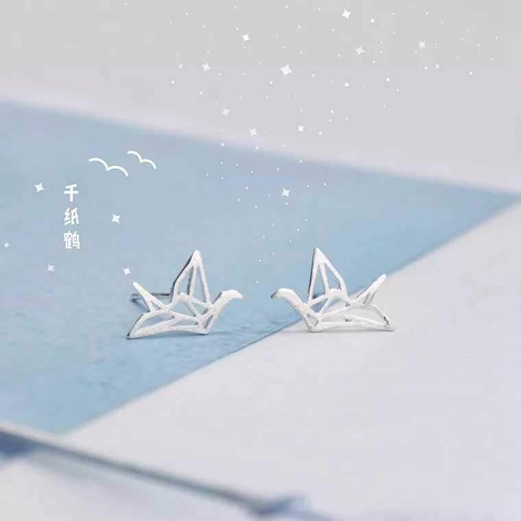 【New Arrivals】Xinqi Jewelry Paper Crane Earrings Female Student Personality Fashion Simple Sweet Earrings White Copper Hollow Bird Earrings