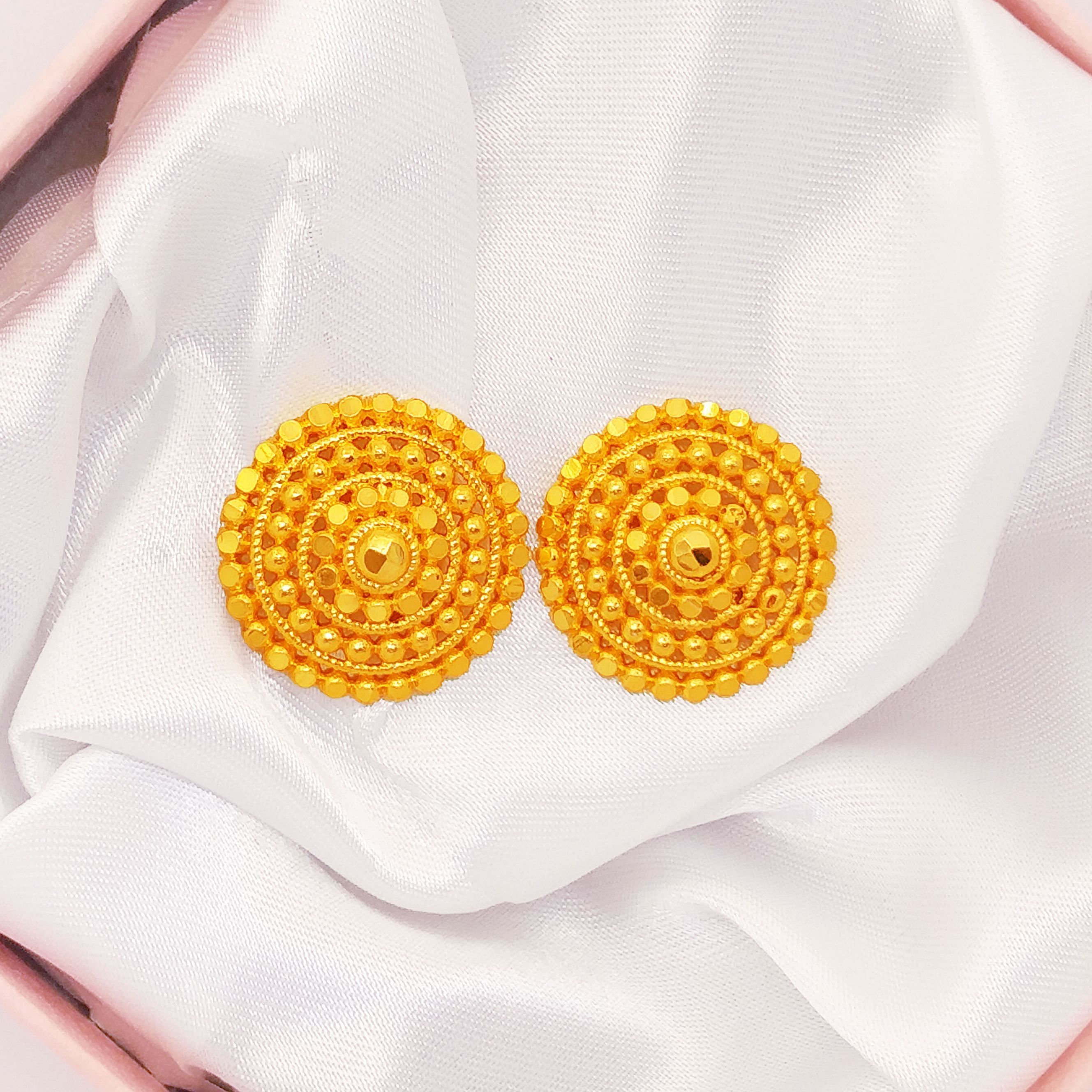 Gold Plated Top Earring |1 Pair Top For Girls Top Designs Stud Earring Design Tops Earring Round Shape Earring Round Top Stud Design Suun Ko Design Top Gold Design Top For Wife Simple Top Big Size Top Artificial Top For Mother Golden Top For Married Women