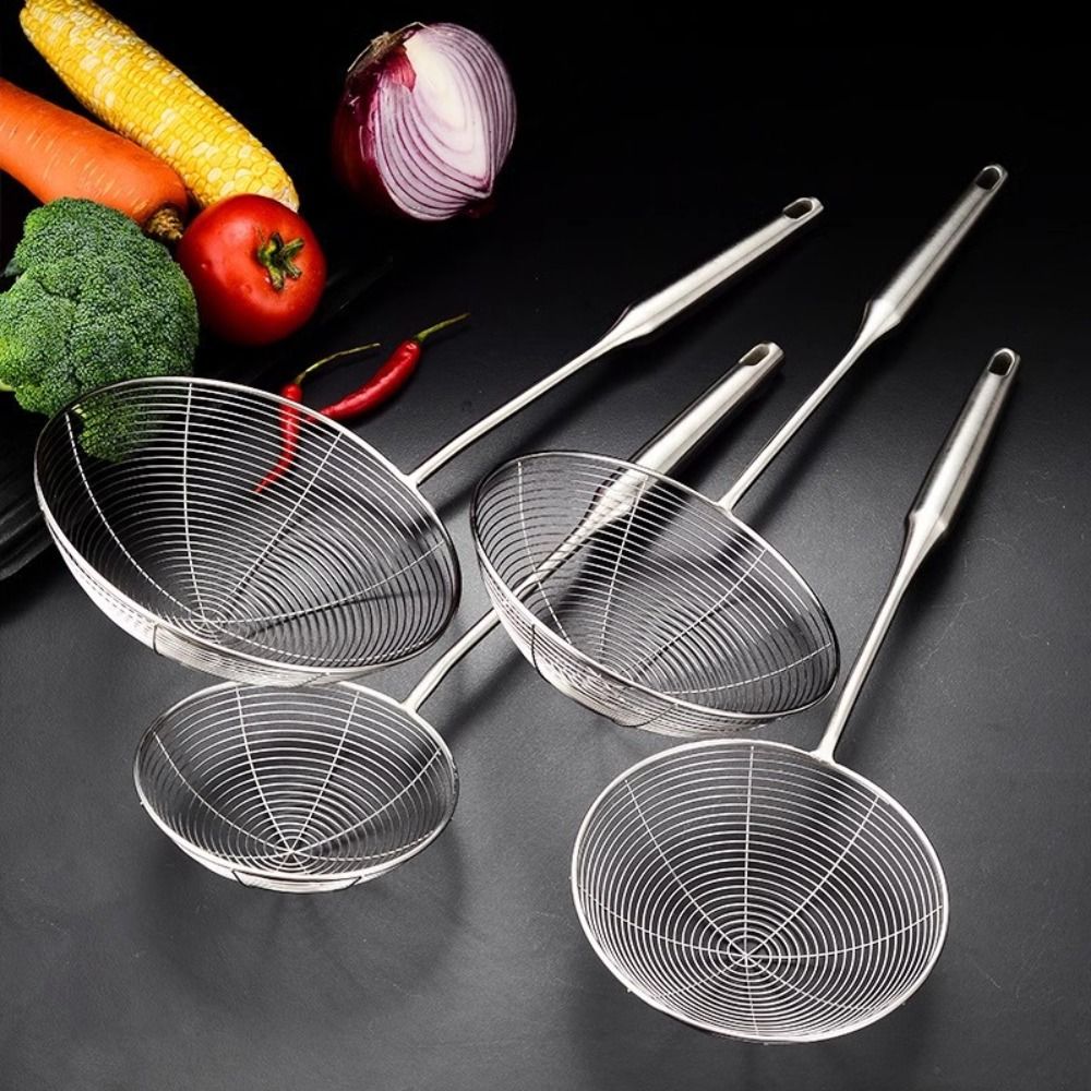 Portable Stainless Steel Large Colander Anti Scalding High Quality Mesh Strainer Wooden Handle Heat Resistant Fried Sieve Spoon For Noodle French Fries