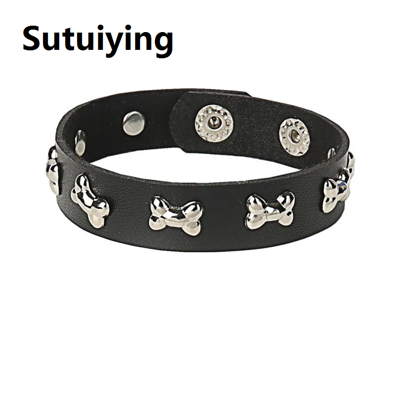 Sutuiying Punk Leather Bracelet for 90s Men Women Rivet Cuff Bangle Bracelet Adjustable Black Leather Wristband Metal Studded Jewelry Gift