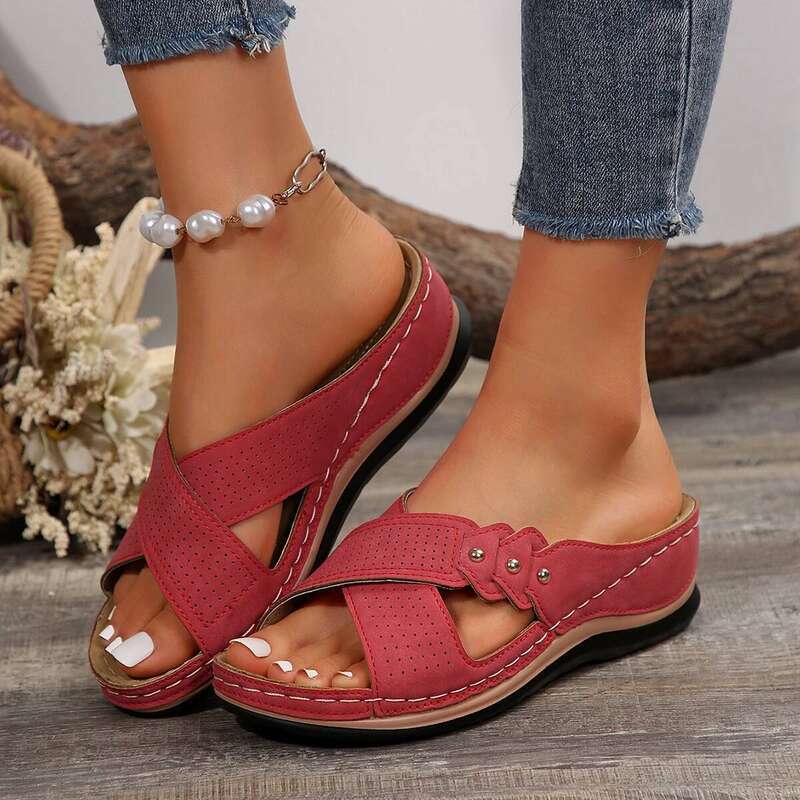 Slippers Women Leather Shoes Wedges Open Toe Casual Anti Slippery Slides Outside Beach Leaf Shaped Sandals