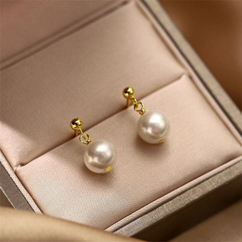 【New New French Style 8mm Pearl Earrings Women's Ear Studs Autumn and Winter Elegant Simple Earrings