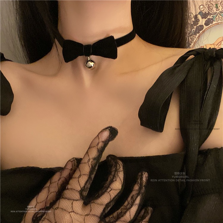 【Top-notch quality】Cute soft girl small bell bow retro black short chain choker necklace women