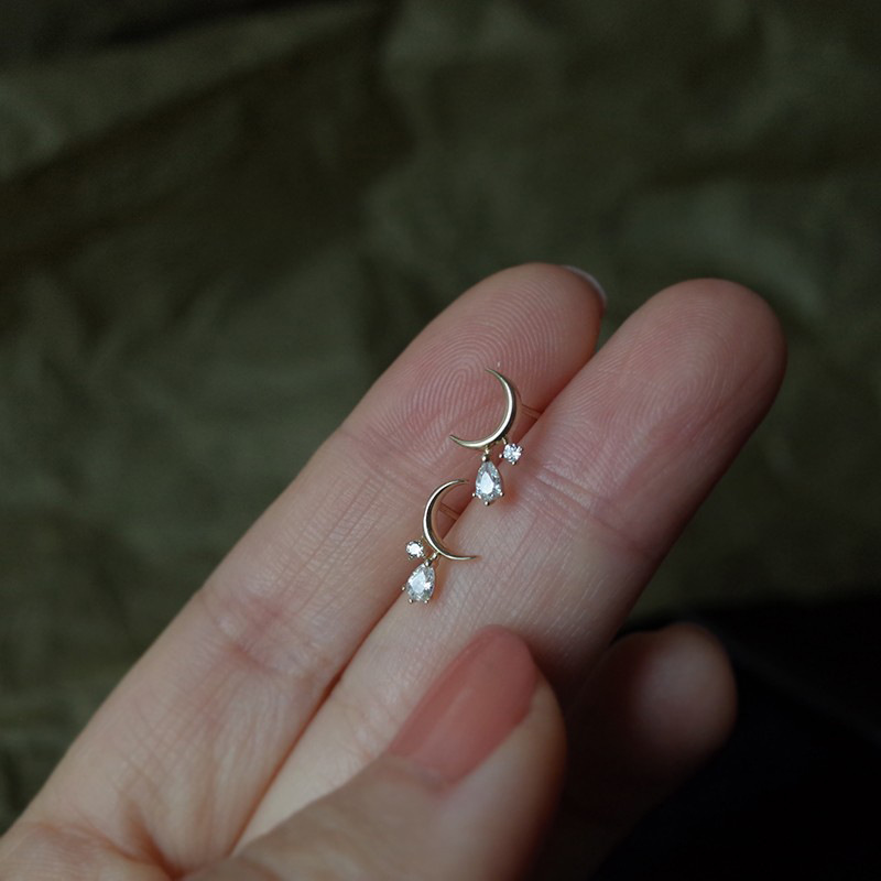【New arrivals】925 Needle Water Drop Zircon Moon Earrings Women's Mini Ins Very Simple Elegant Fashion Small and Cute Earrings