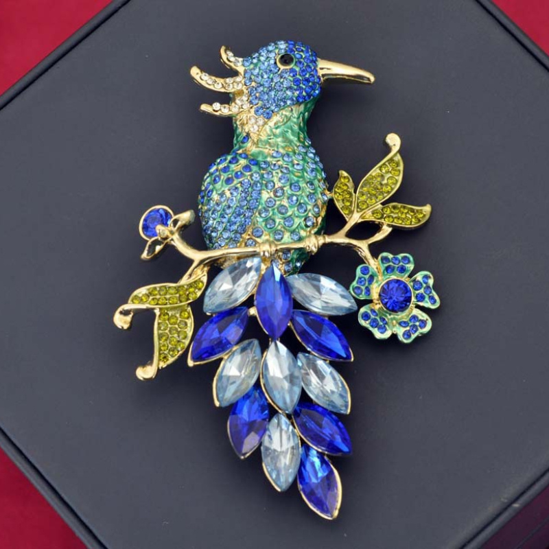 Classic Luxury Blue Crystal Bird Brooch Creative Design Rhinestone Branches Leaf Plant Corsage Exquisite Animal Ornaments Badges