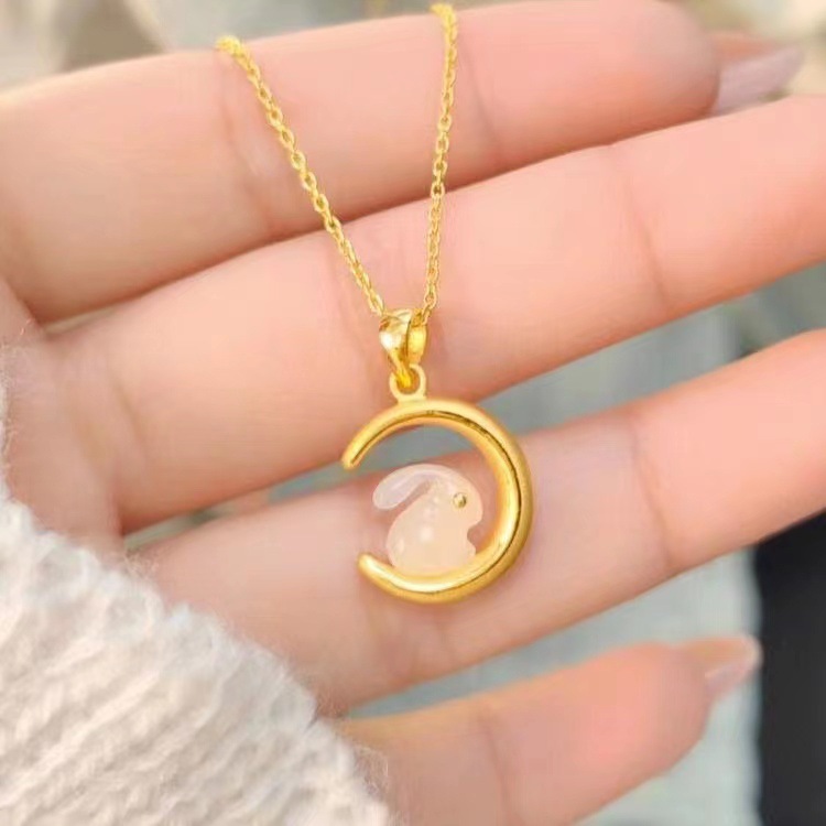 【Top-notch quality】2023 New Rabbit Necklace Women's Niche Collarbone Chain Light Luxury Cute Valentine's Day Necklace