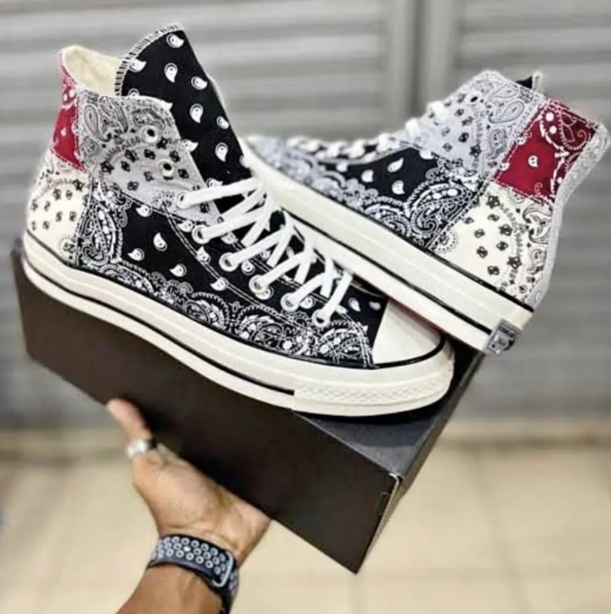 Black Ankle Bandana Print Cloth Shoes Lightweight Cut Printed Casual Sneakers Shoes For Men and Women
