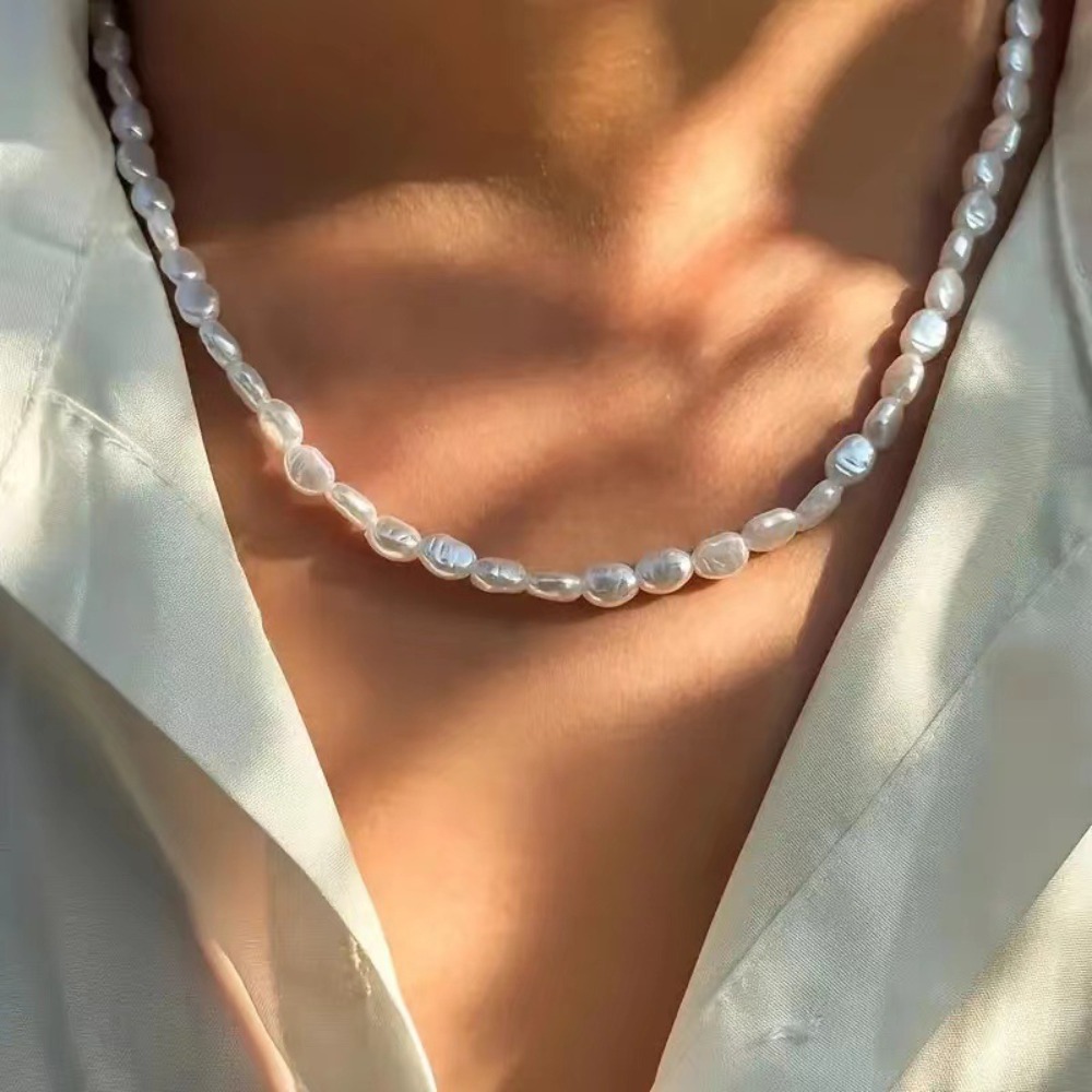 New Imitation Pearl Love Pendant Clavicle Chain Elegant Vintage Choker Necklace Heart Temperament Necklace Women