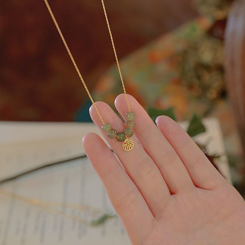 【New Arrivals】Super Fairy Glass Stone Bead Necklace Women's Simple Ins Niche Design Sense Jade Clavicle Chain Elegant Transfer Beads Gift
