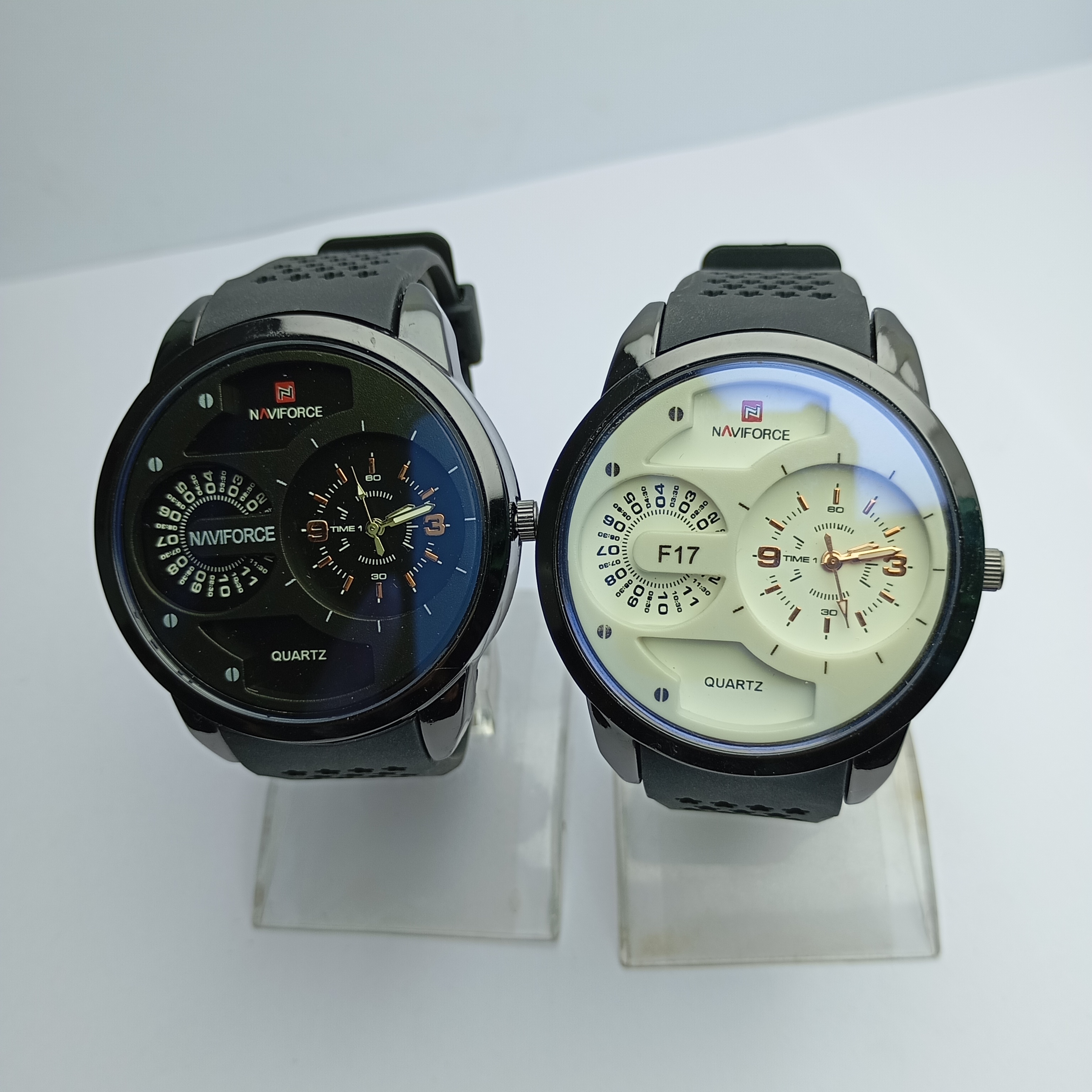 Pack Of 2 Pcs Watch || Fashionable Black Rubber Belt Round Black & White Dial Quartz Movement Best Quality Watch For Men ||