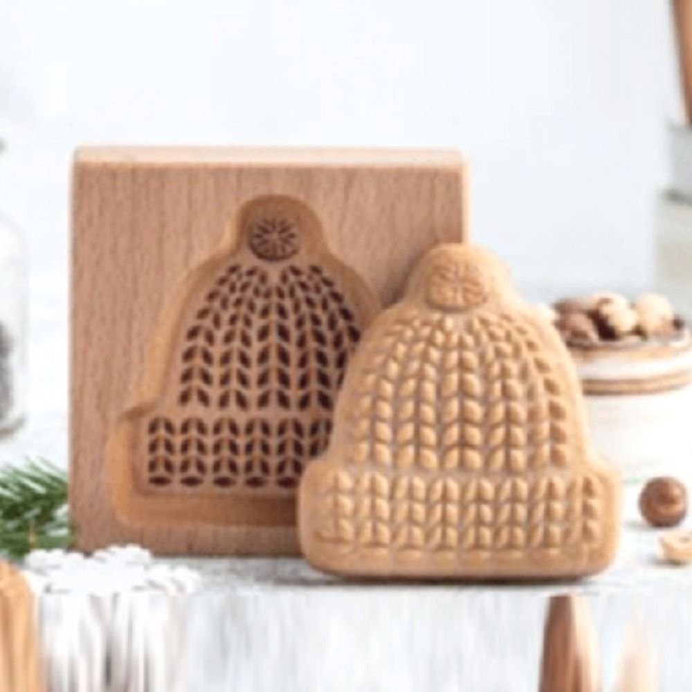 Easy to Clean Natural Beech Wood Wooden Cookie Mold Deer Santa Claus Christmas Tree Reindeer Biscuit Mould Smooth Surface Easy Release Baking Stamp Gift Making