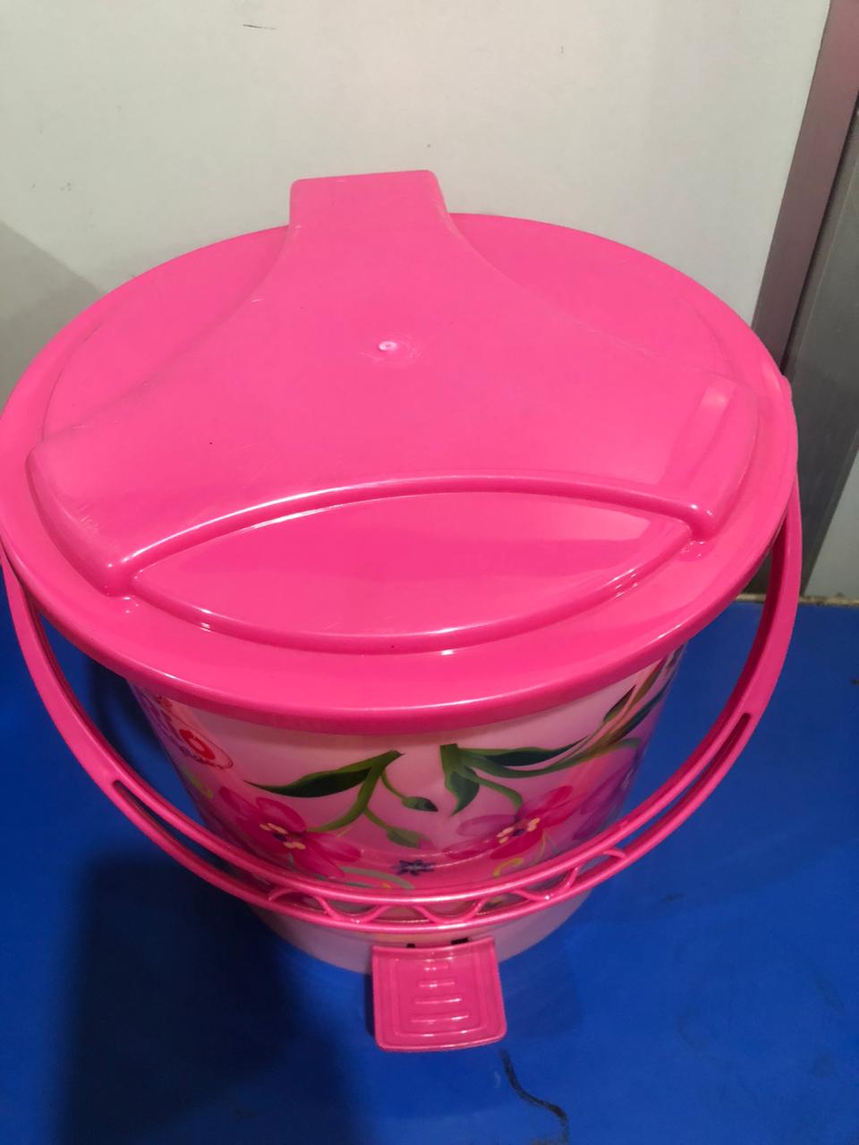 1 Piece of Plastic Floral Design Pedal Dustbin Premium For Room Kitchen Bathroom Restaurant 10" x 9" Trash Can