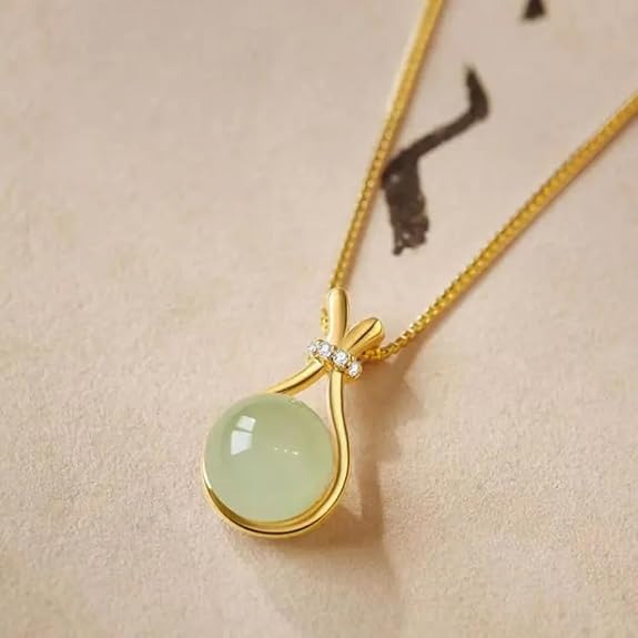 Natural Jade Teardrop Pendant Necklace for Women - Adjustable Chain Necklace with Jade Stone Charm and Crystal Accent, Elegant Fashion Jewelry for Everyday and Occasion Wear (1 Piece)