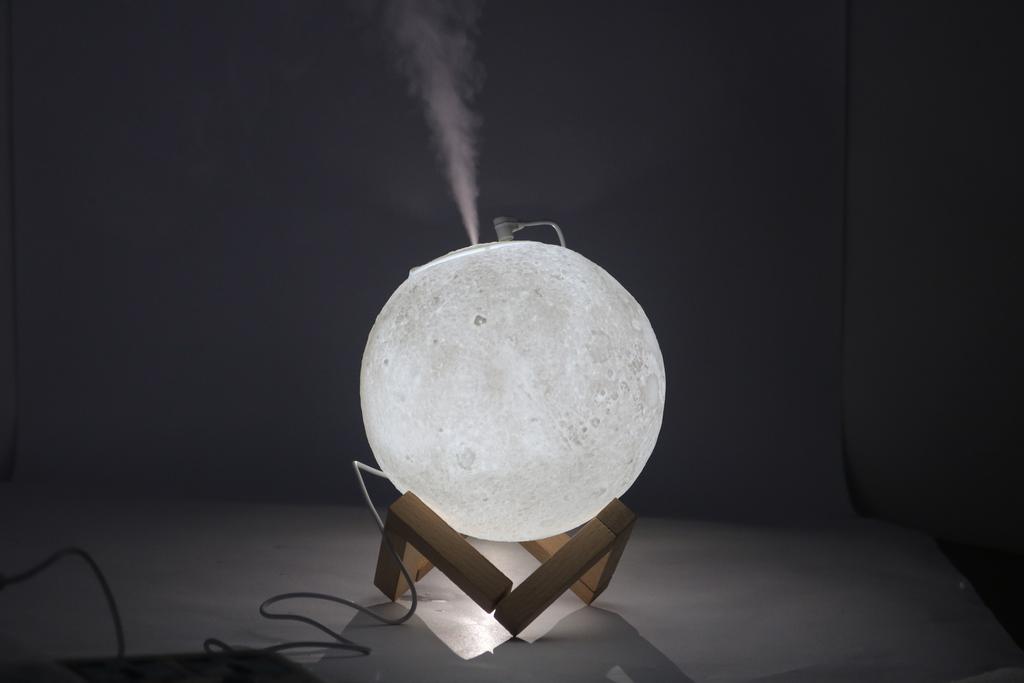 Moon Lamp Humidifier 13cm (880ml)