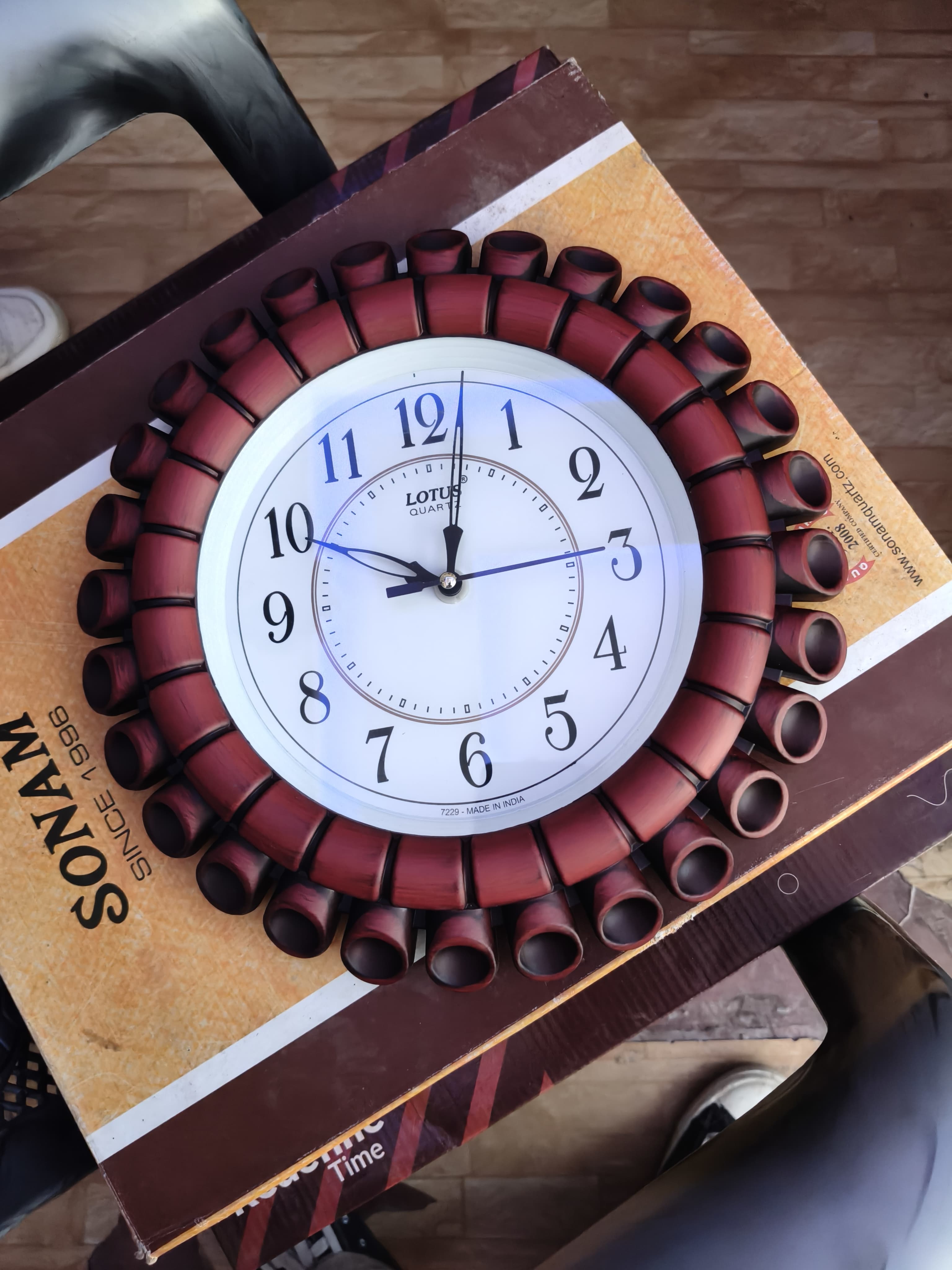 Premium Decorative Wall Clock - Modern Luxury Design, Silent Quartz Movement, Elegant Home & Office Wall Decor