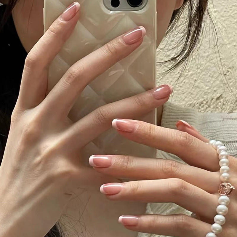 24Pcs Fashin Gradation Pink Fake Nails with Glue DIY Art Design False Nails Wearable Nails Stylish Pattern Artificial Nails