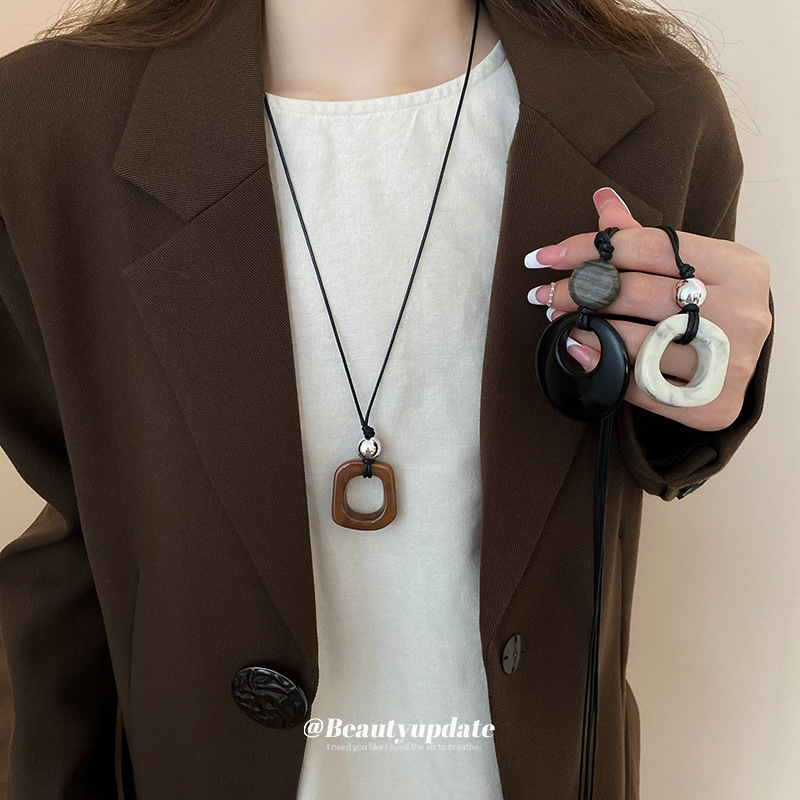 【Mega Ring Pendant Necklace Women's Personality Design Sense Chain Simple Retro Daily Commuter Jewelry