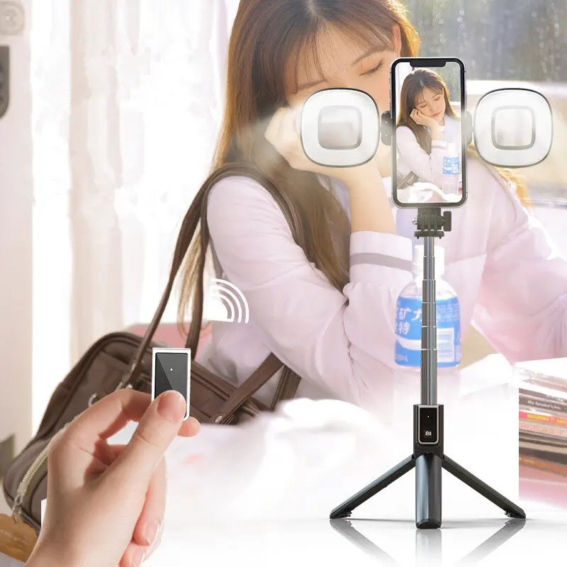 Selfie Stick Tripod with Bluetooth , Extendable Portable & Lightweight Selfie Sticks with Tripod Stand
