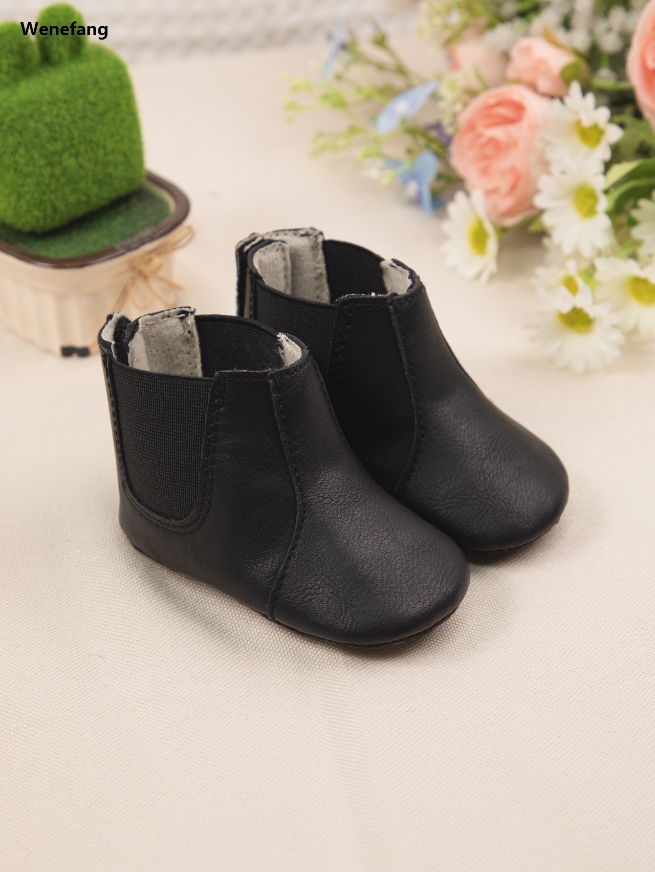 Wenefang color boots anti-slip baby boy girls pure leisure toddler shoes male new Profesional newborn baby rest warm cotton shoes sole baby shoes four seasons 0