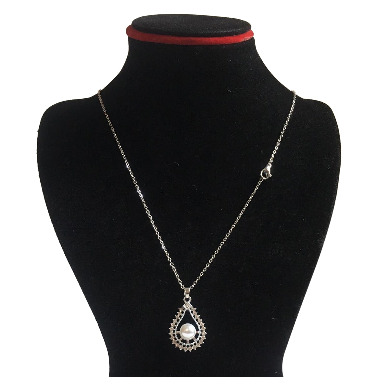 Beautiful Design Pearl Necklace For Women