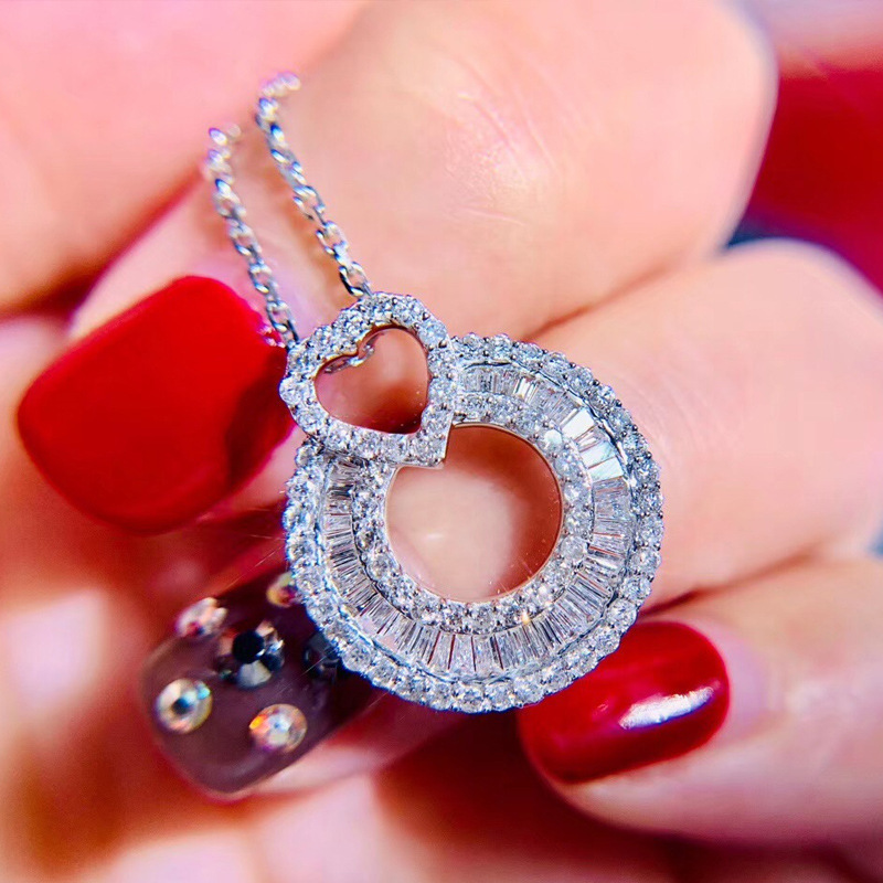 【Mega New Fashion Light Luxury Elegant 18K Gold Round Diamond Necklace with Moissanite Pendant Women