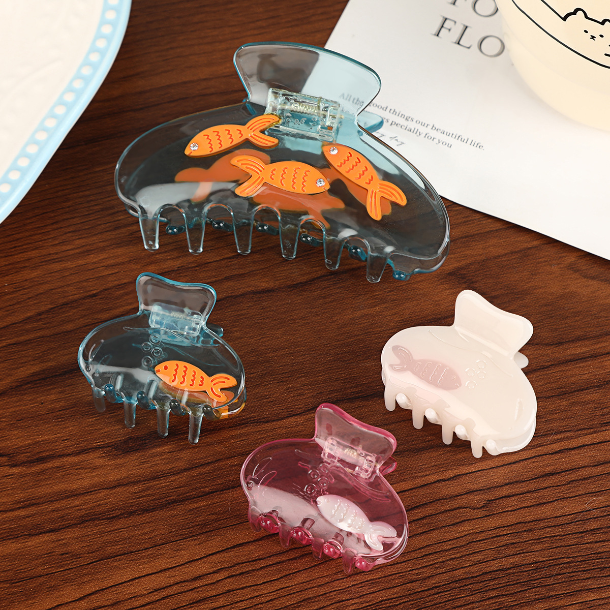 New Hot Selling Acetate Scratcher Hairpin Niche Fun Cute Curly Persian Cat Small Fish Shark Dopamine Goldfish