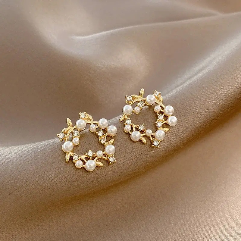 Korean Fashion Earrings Gold Plated Olive Branch Pearl Charm Earrings Alloy Earring Set