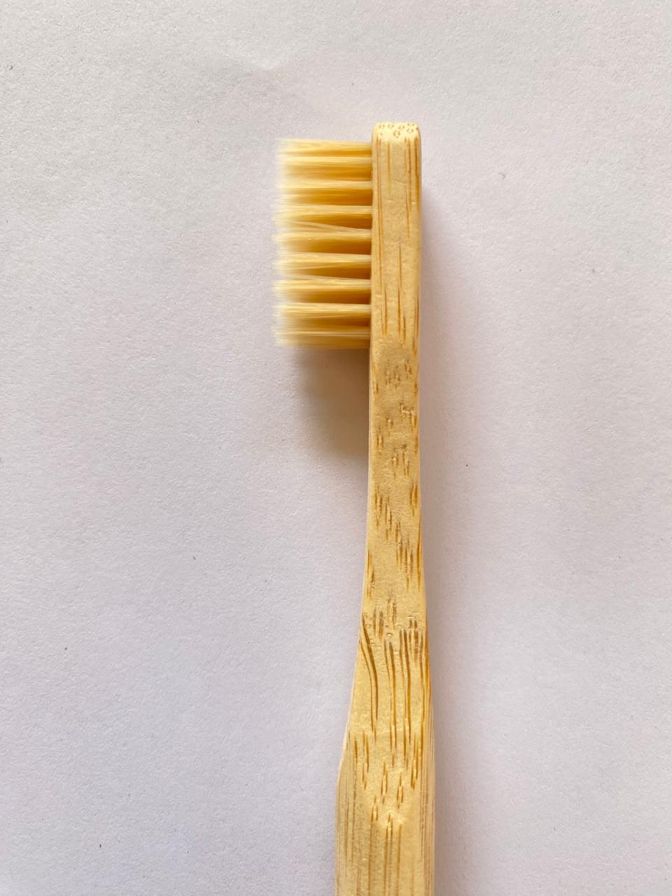 Bamboo Toothbrush off white