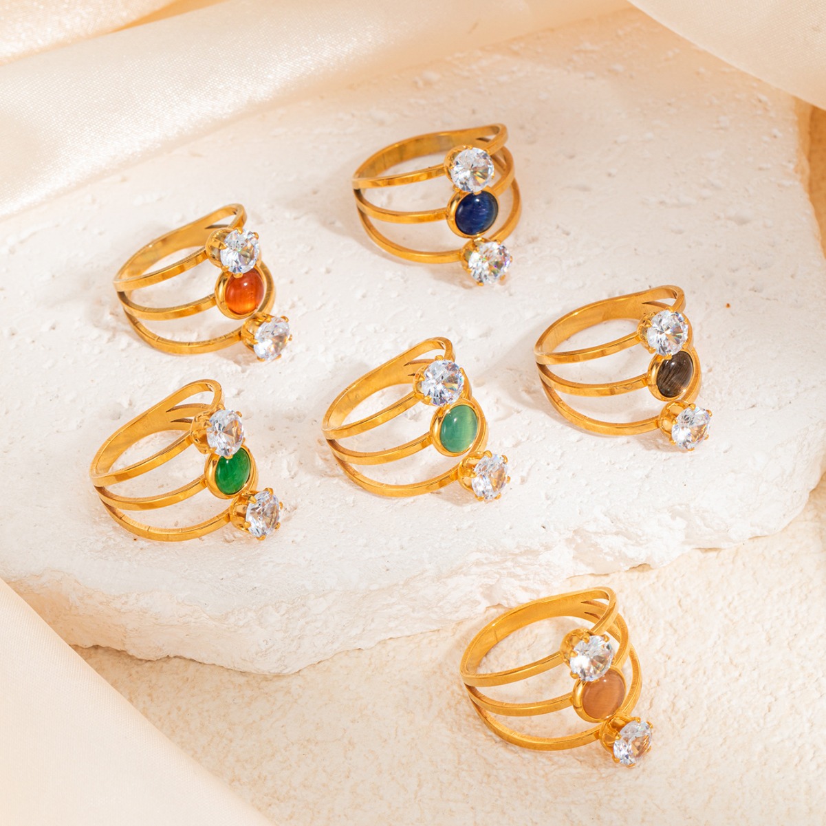 【New Arrivals】French Vintage Niche Diamond Stainless Steel 18K Gold Plated Spanish Style Micro Diamond Ring for Women