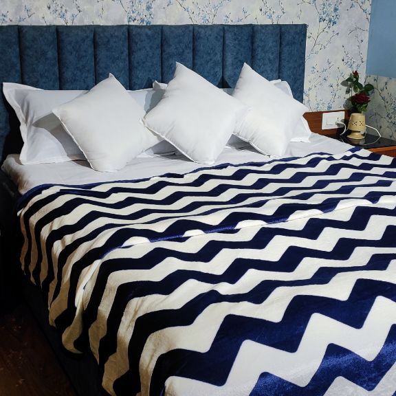 Premium Ultra Soft King Size Fleece Blanket