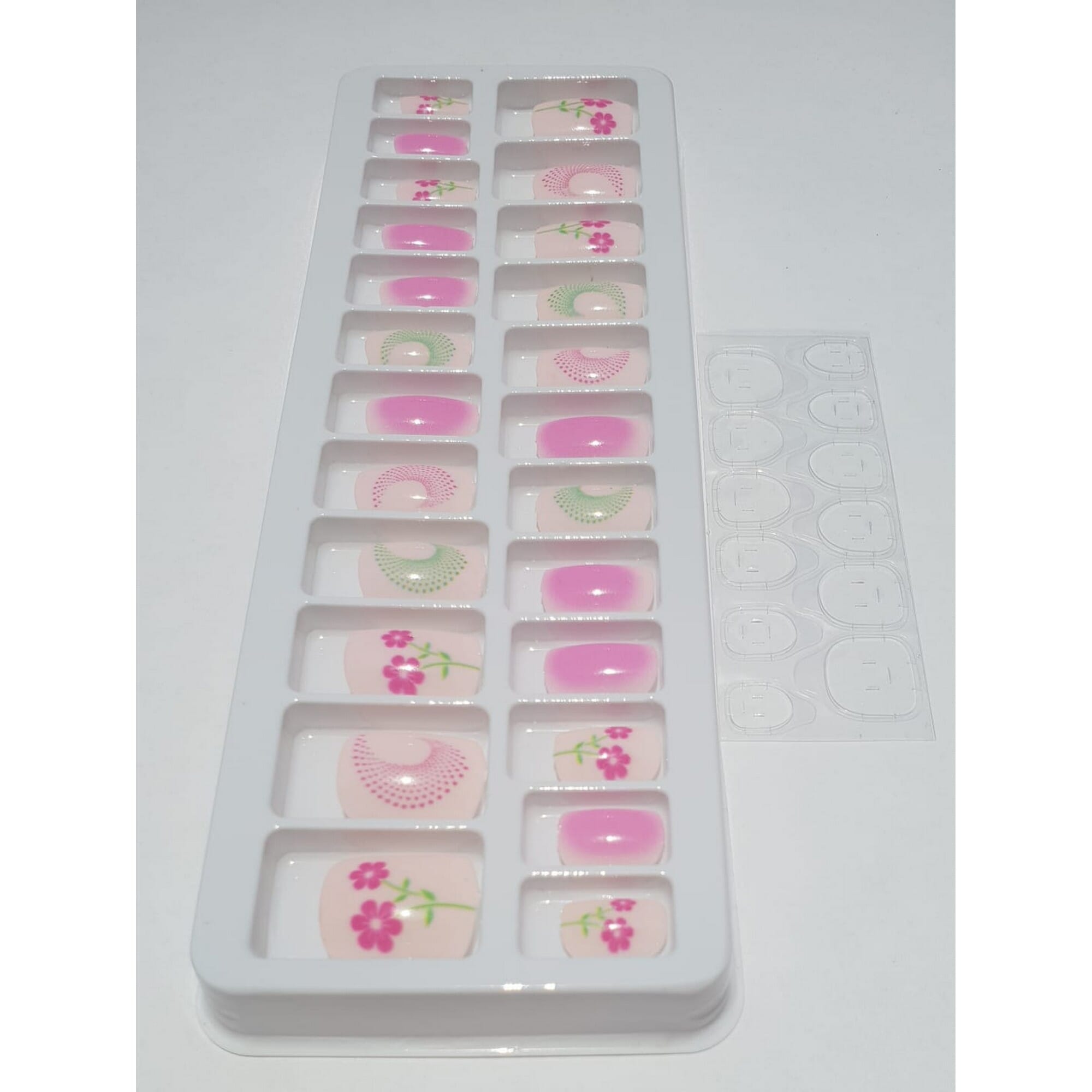 24 Pieces Fake Nails With 12 Nail Tape.