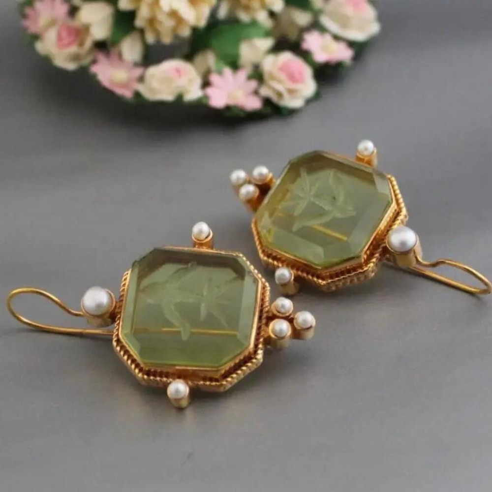 New Square Shape Dangle Earrings New Vintage Trend Green Color Pearl Earrings Elegant Sweet Waterdrop Earrings for Women