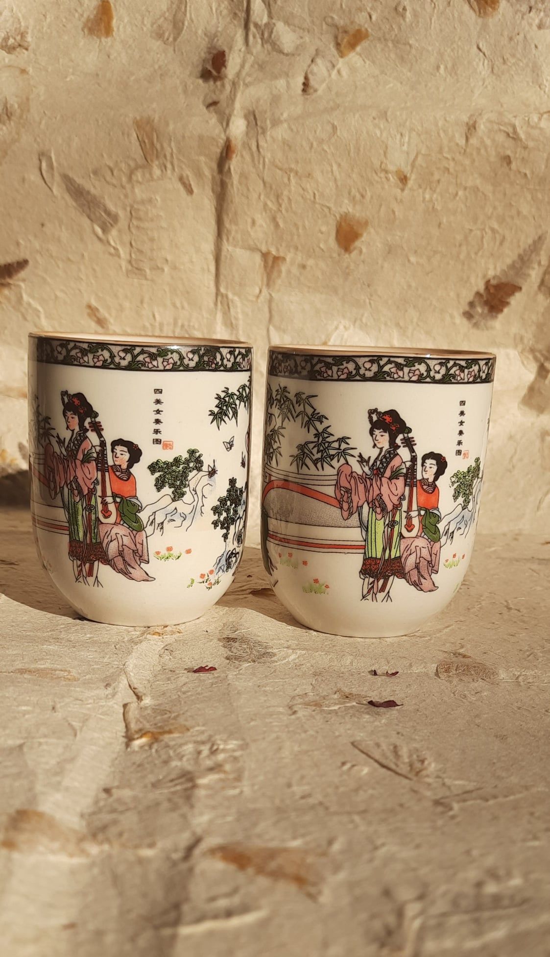 Ceramic Small Mug Set of Two With Chinease Lady