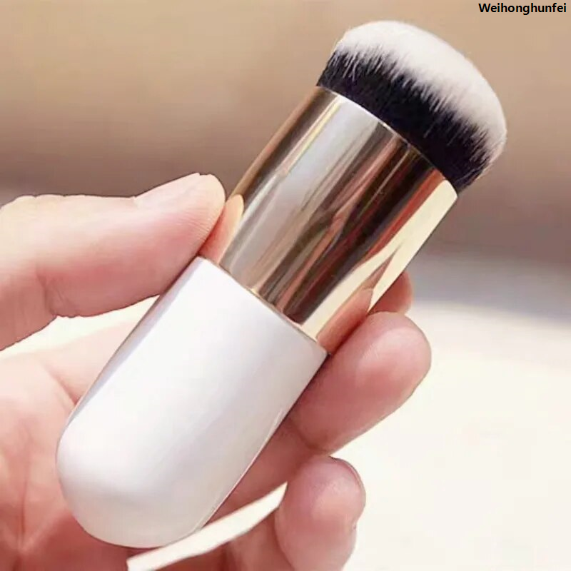 WeihonghunfeiSales promotion 2023 New Chubby Pier Foundation Brush Flat Cream Makeup Brushes Professional Cosmetic Make-up Brush