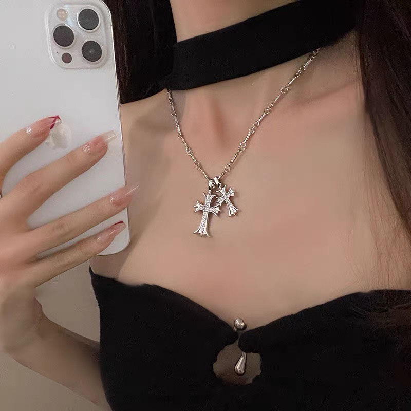 【New arrival】Double Cross Necklace Women's Pendant High-grade Baroque Accessories Spice Girls Collarbone Chain Ins Light Luxury Niche Design