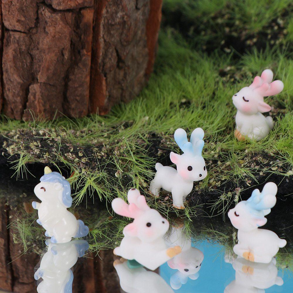 Animal Figurines Cartoon Sika Deer Figurines Resin Crafts Mini Elk Miniature Figurines Realistic Cute Micro Landscape Ornaments Outdoor Yard Decor