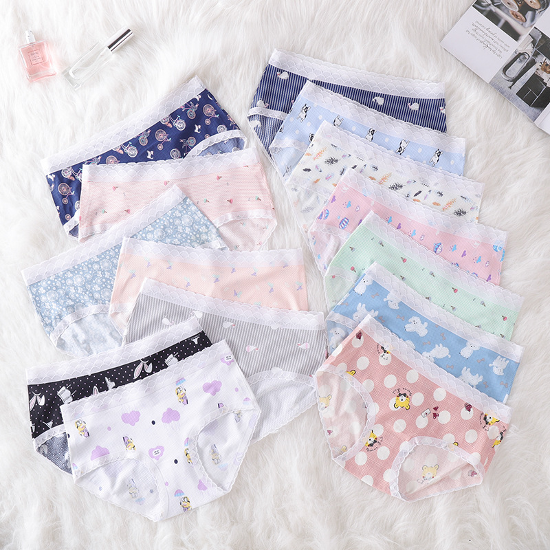 Cross-border seamless ice silk panties female cartoon cute student lace trimmed low-rise briefs pure cotton stalls breathable trousers
