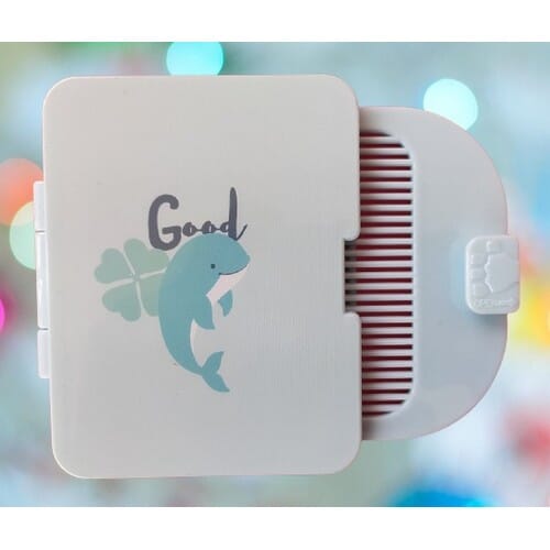 Handheld Fashionable Beauty Pocket Mirror(Color May Vary)
