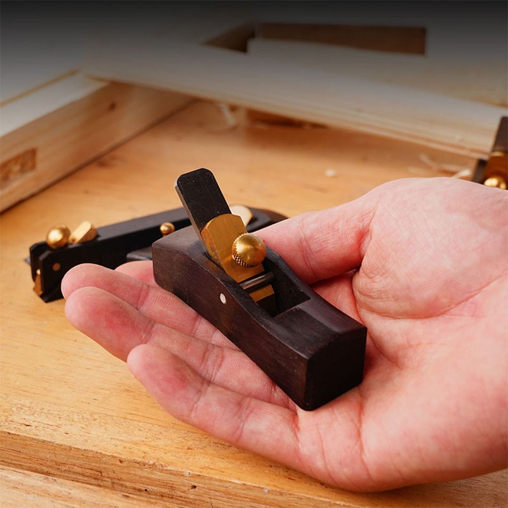Gifts Multifunctional Mini Hand Planer Chamfering Planer Portable Woodworking Plane Tool Wood Planer Tool Trimming Planers