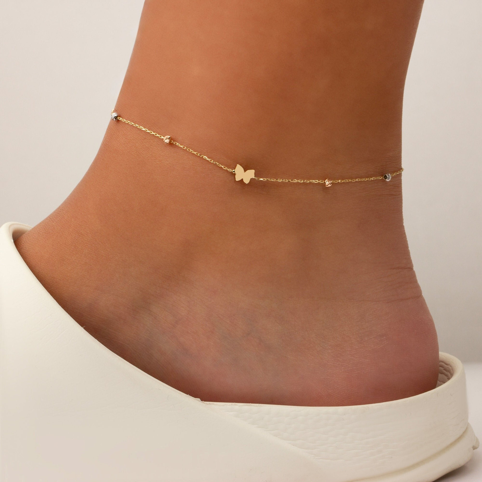 【New Arrivals】Europe and the United States best selling new mini butterfly stainless steel satellite two adjustable anklet cute simple commuter ankle chain