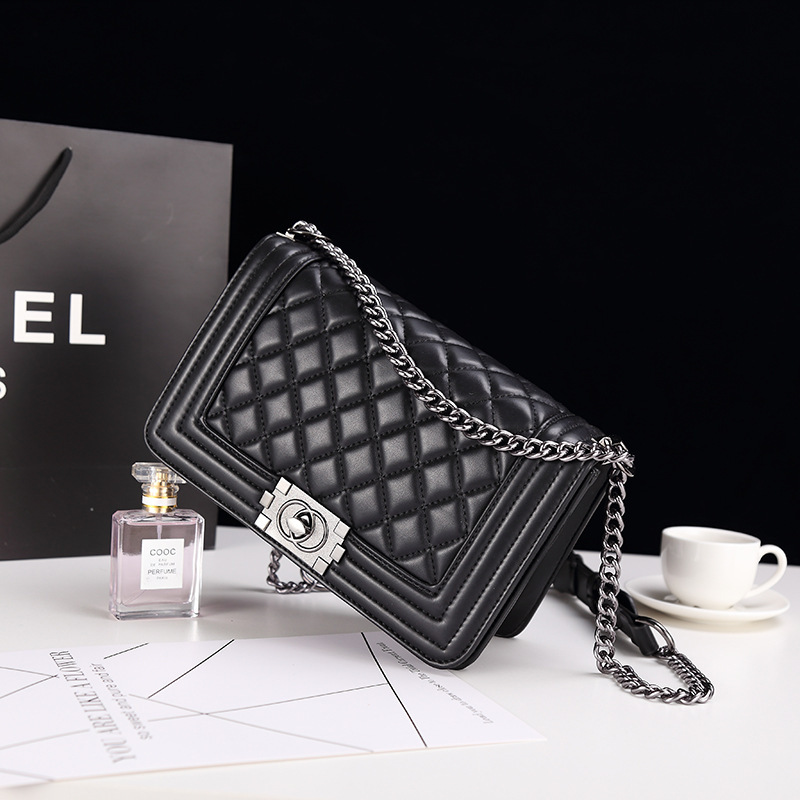 Side Bag Ladies Crossbody Bag Trendy Box Bag Shoulder Bag Available With Chain