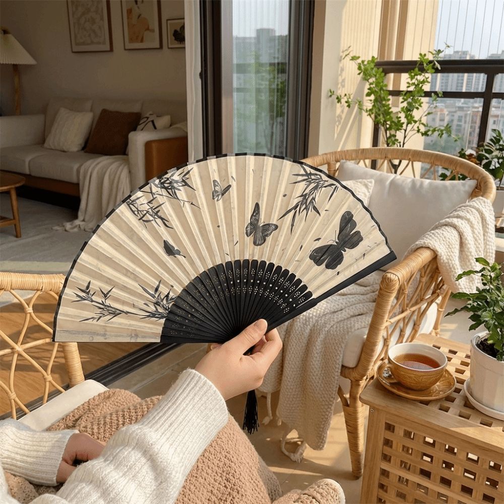 Portable Vintage Silk Folding Fan Chinese Style Wooden Handle Bamboo Fan Handmade Butterfly Print Classical Dance Fan Photography Props