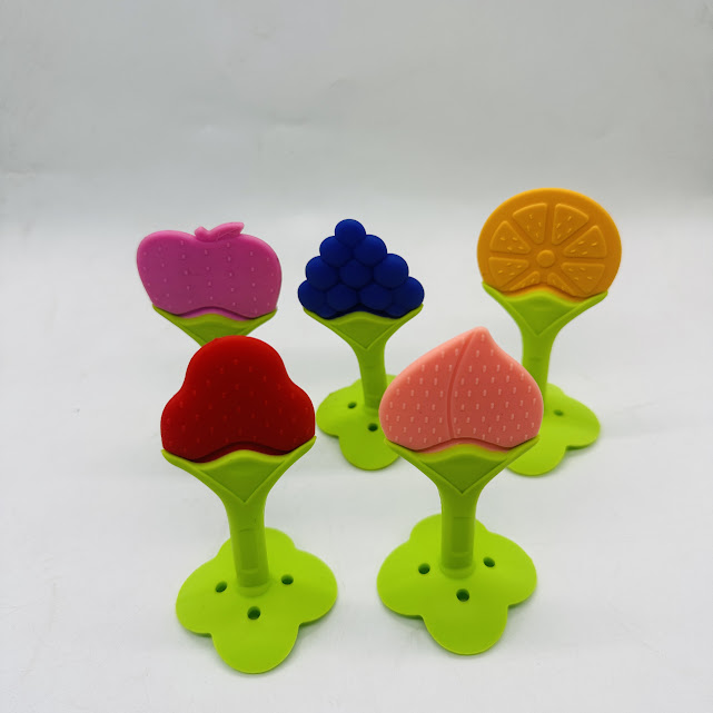 Soft Silicone Fruit Teether for Babies: BPA-Free, Fridge & Dishwasher Safe(1 piece)