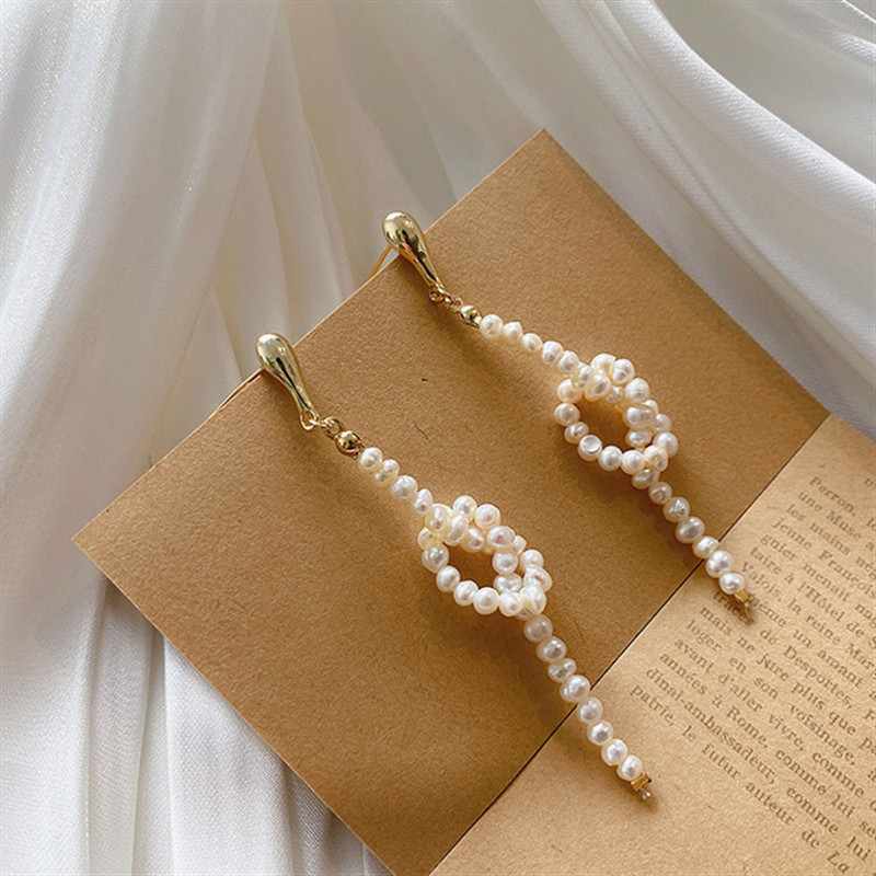【Happy LifeStore】HUANZHI 2023 New S925 Trendy Vintage Geometric Knotted Freshwater Pearl Long Stud Earrings Girls Jewelry Gifts