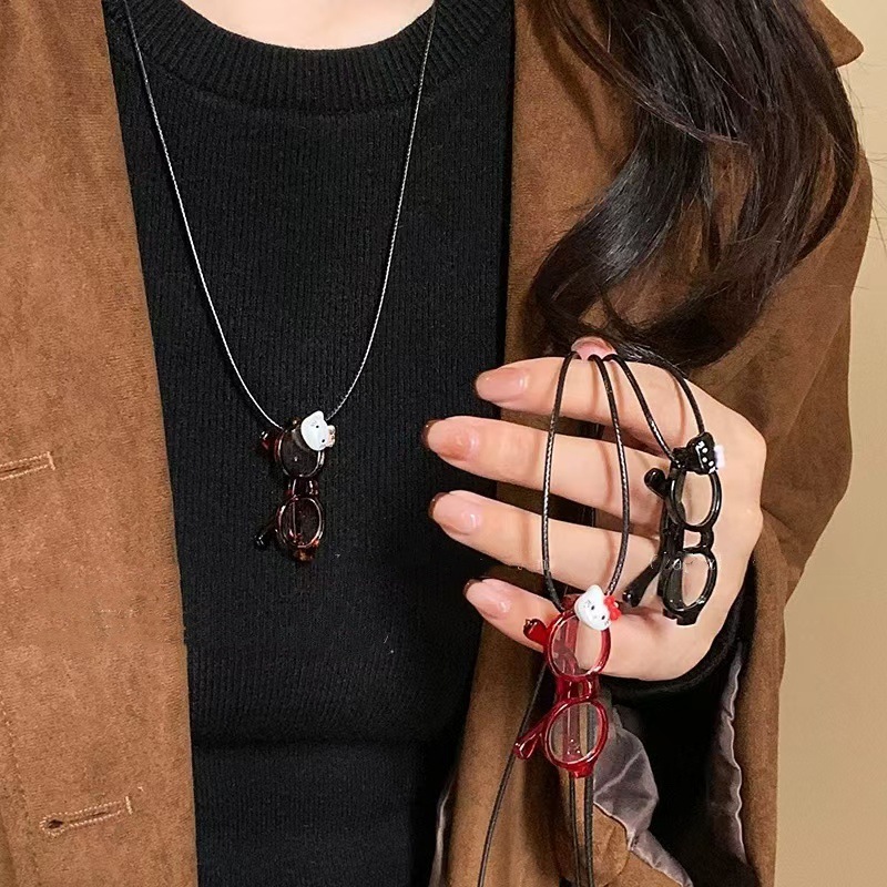 【Good sharing!】Cat Glasses Leather Lace-Up Sweater Necklace Women's Autumn and Winter Long Elegant Neck Accessories Unique Creative Sweater Chain