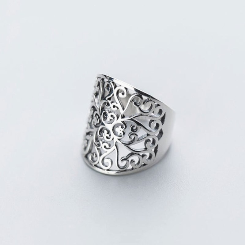 【Top-notch Thai Silver Hollow Flower Ring Women's Simple Creative Artistic Face Carved Ring Opening Jewelry Direct Selling
