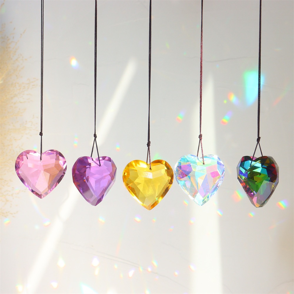 45mm New Heart Crystal Wind Chime Rainbow Maker Diamond Prisms Hanging Pendant Crafts Hanging Heart Suncatcher Xmas Gift