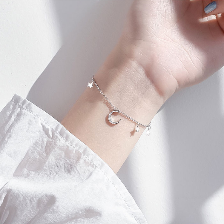 【New Arrivals】Minimal Style Bracelet Ins Niche Design Japanese and Korean Style Bracelet Women's Simple Super Fairy Cold Style Elegant Moon Star
