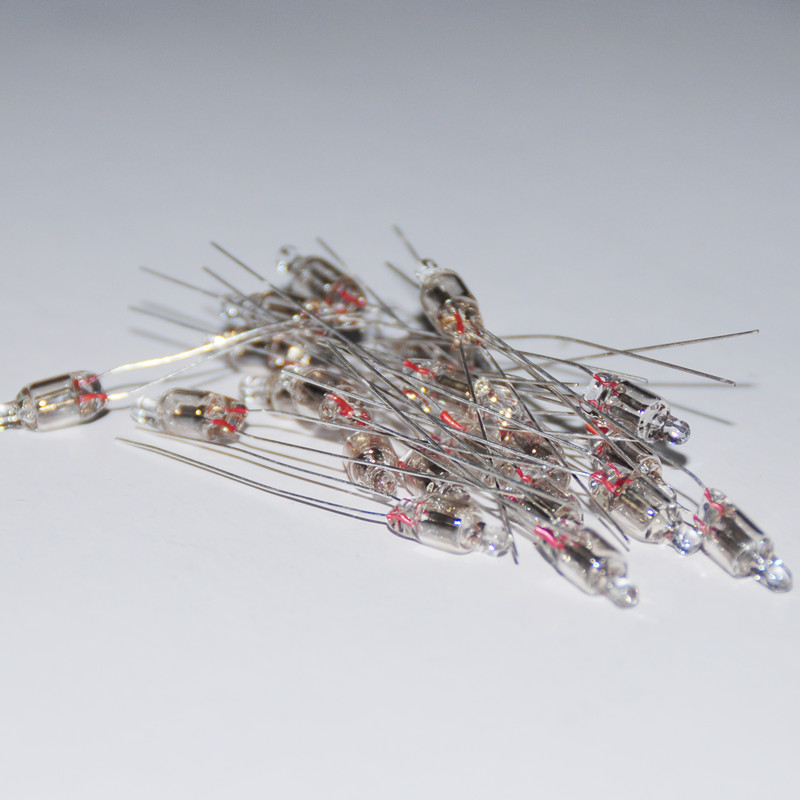 20pcs Neon Indicator Sign Bulb 5X13mm Lamps RED NeonLight Bulb 5mm RED Neon Light Indicator Vermelho Lamp Lampada Electronic DIY